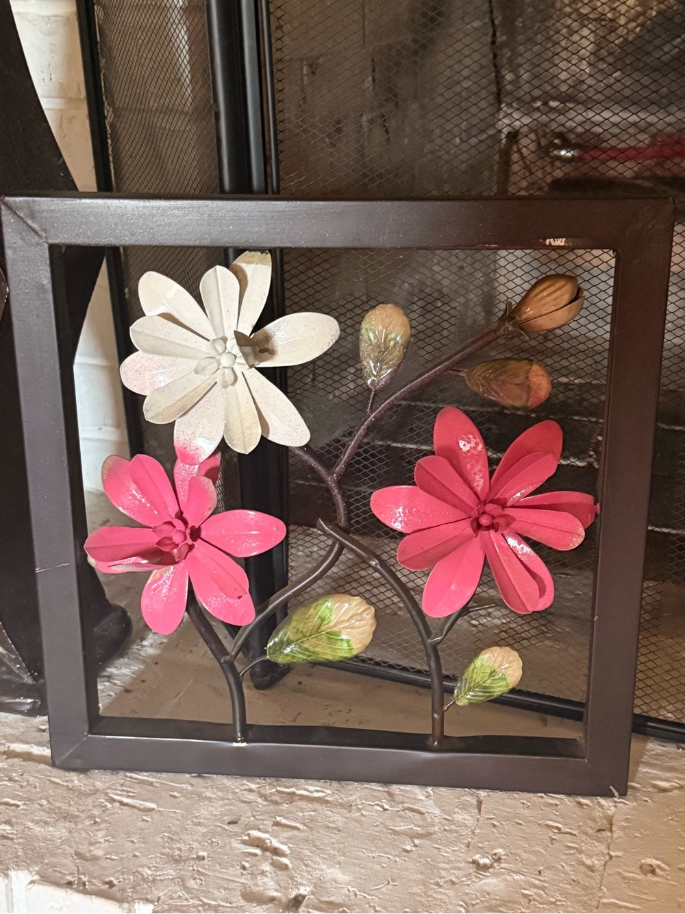 Metal Flower Wall Art - Pink & White Floral Frame